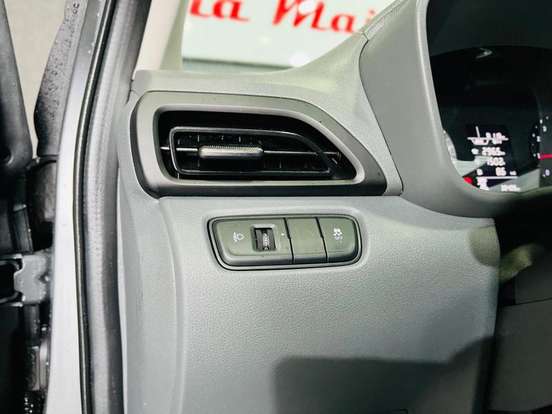 HYUNDAI-HB20S-2025