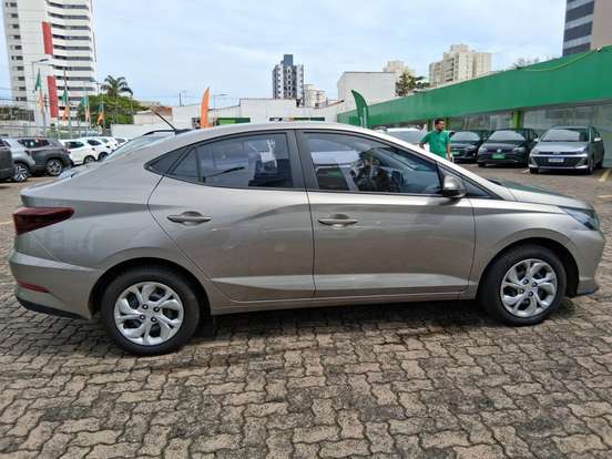 HYUNDAI-HB20S-2024