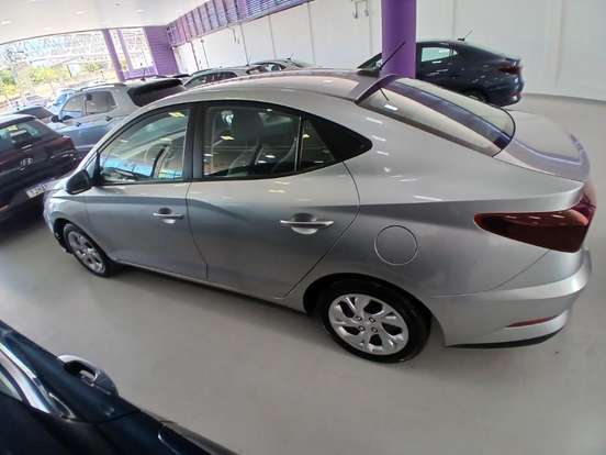 HYUNDAI-HB20S-2024