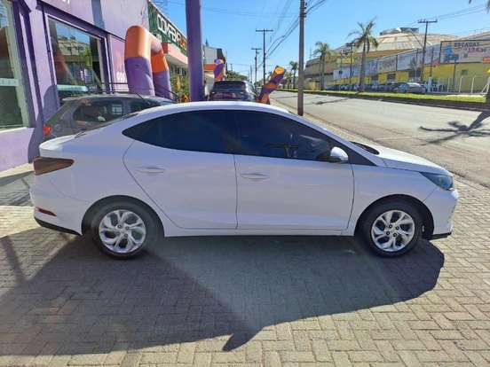 HYUNDAI-HB20S-2025