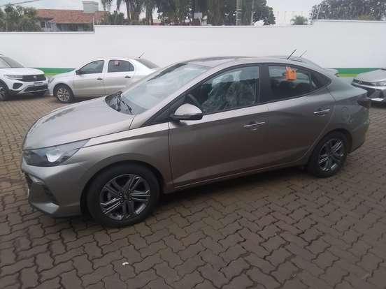HYUNDAI-HB20S-2025