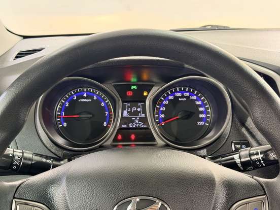 HYUNDAI-HB20S-1.6 COMFORT PLUS 16V FLEX 4P AUTOMÁTICO HYUNDAI-HB20S-2016