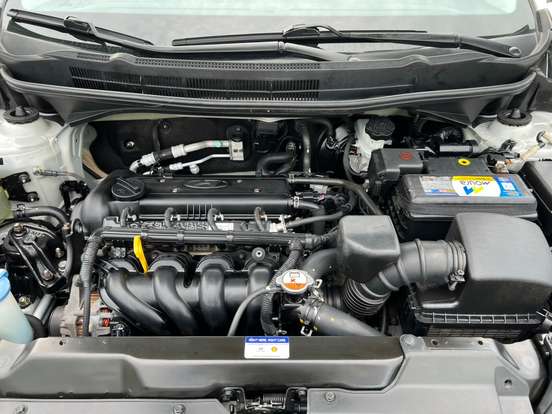 HYUNDAI-HB20S-2017