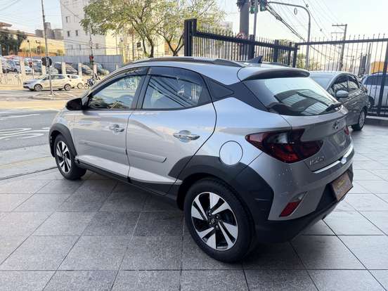 HYUNDAI-HB20X-2020