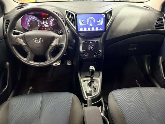 HYUNDAI-HB20X-1.6 16V STYLE FLEX 4P AUTOMÁTICO HYUNDAI-HB20X-2015