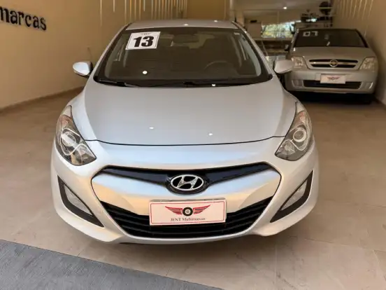 HYUNDAI-I30-2012