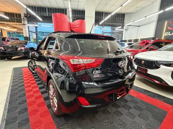 HYUNDAI-I30-2015