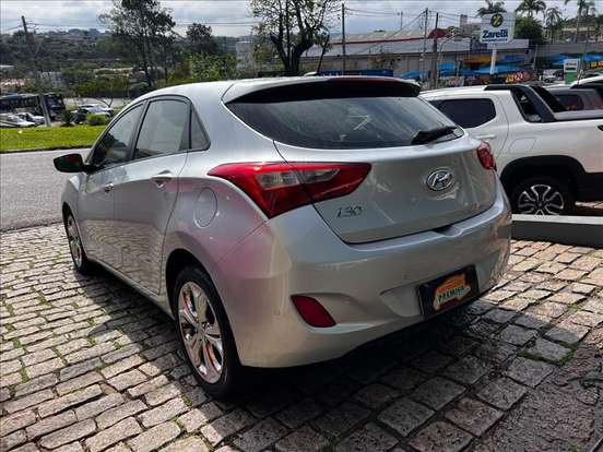 HYUNDAI-I30-1.8 MPI 16V GASOLINA 4P AUTOMATICO HYUNDAI-I30-2014