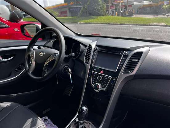 HYUNDAI-I30-2014
