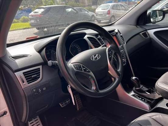 HYUNDAI-I30-1.8 MPI 16V GASOLINA 4P AUTOMATICO HYUNDAI-I30-2014