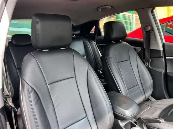 HYUNDAI-I30-1.8 MPI 16V GASOLINA 4P AUTOMATICO HYUNDAI-I30-2014