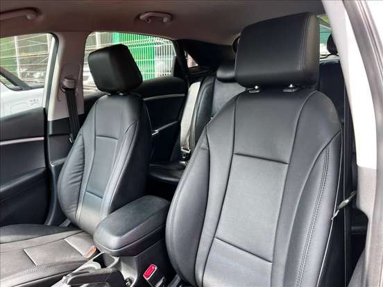 HYUNDAI-I30-1.8 MPI 16V GASOLINA 4P AUTOMATICO HYUNDAI-I30-2014