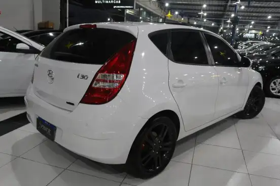 HYUNDAI-I30-2012