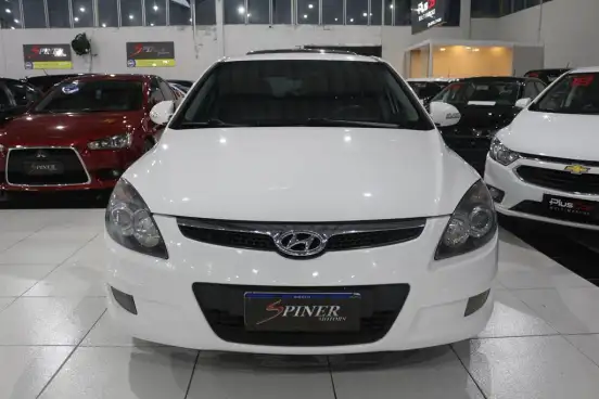 HYUNDAI-I30-2012