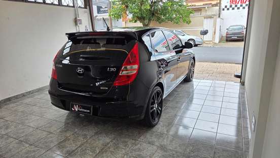 HYUNDAI-I30-2010