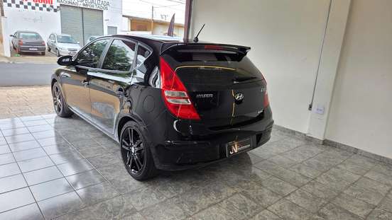 HYUNDAI-I30-2010
