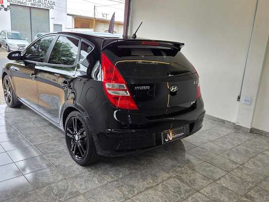 HYUNDAI-I30-2.0 MPI 16V GASOLINA 4P AUTOMÁTICO HYUNDAI-I30-2010