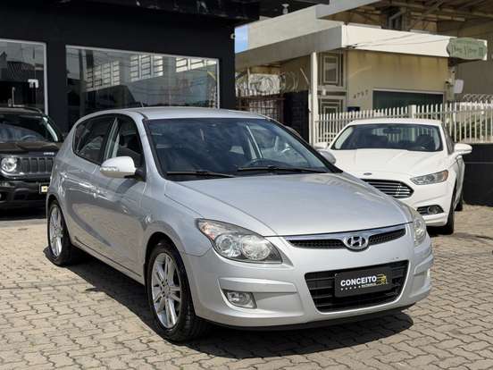 HYUNDAI-I30-2011