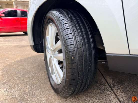 HYUNDAI-IX35-2.0 MPI 4X2 16V FLEX 4P AUTOMÁTICO HYUNDAI-IX35-2012