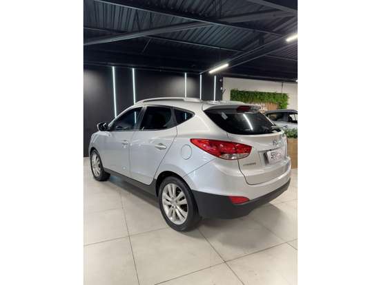 HYUNDAI-IX35-2.0 MPI 4X2 16V GASOLINA 4P AUTOMÁTICO HYUNDAI-IX35-2011