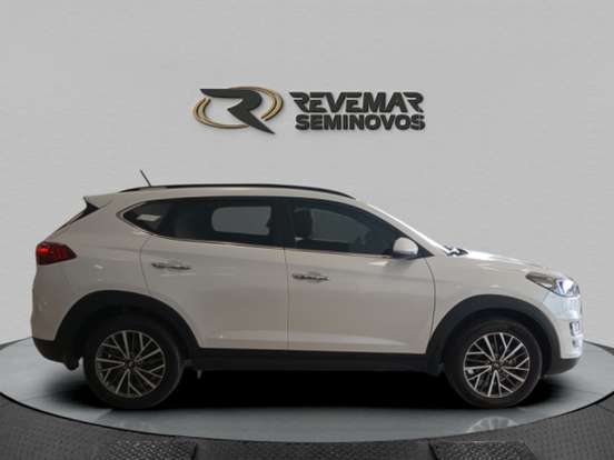 HYUNDAI-TUCSON-2024