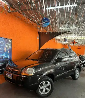 HYUNDAI-TUCSON-2010