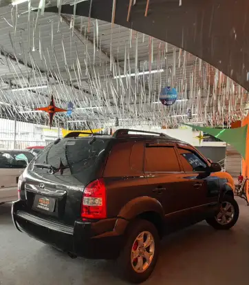 HYUNDAI-TUCSON-2010