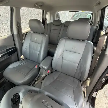 HYUNDAI-TUCSON-2009