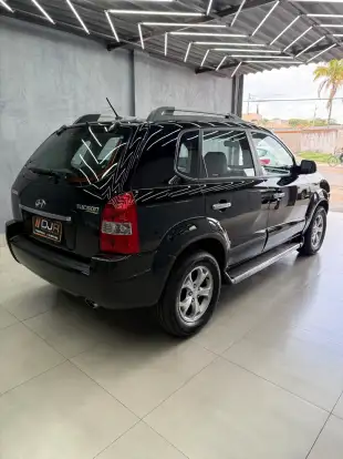 HYUNDAI-TUCSON-2012