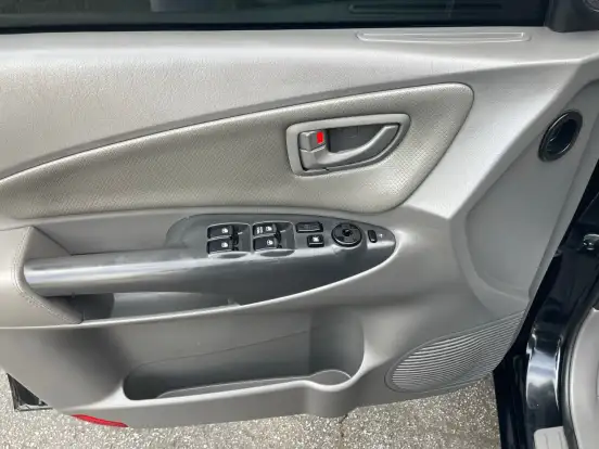 HYUNDAI-TUCSON-2008