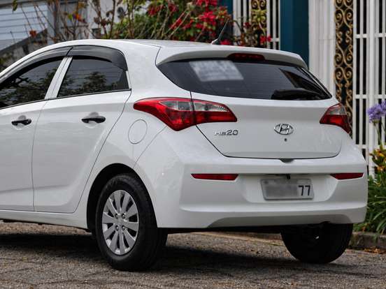 HYUNDAI-HB20-1.0 COMFORT 12V FLEX 4P MANUAL HYUNDAI-HB20-2018