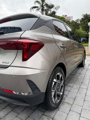 HYUNDAI-HB20-2023