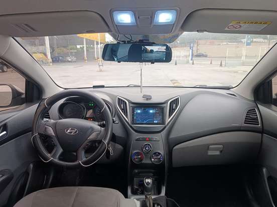 HYUNDAI-HB20S-2016