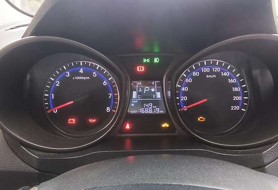 HYUNDAI-HB20S-2016