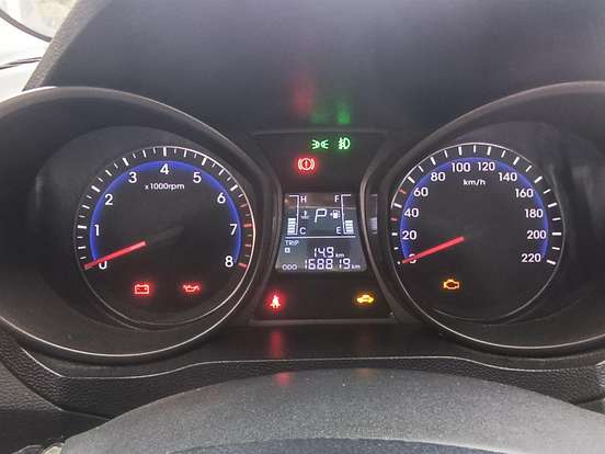 HYUNDAI-HB20S-1.6 COMFORT PLUS 16V FLEX 4P AUTOMÁTICO HYUNDAI-HB20S-2016