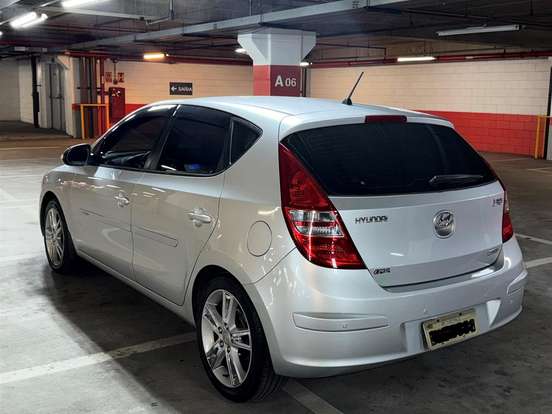 HYUNDAI-I30-2.0 MPFI GLS 16V GASOLINA 4P MANUAL HYUNDAI-I30-2011