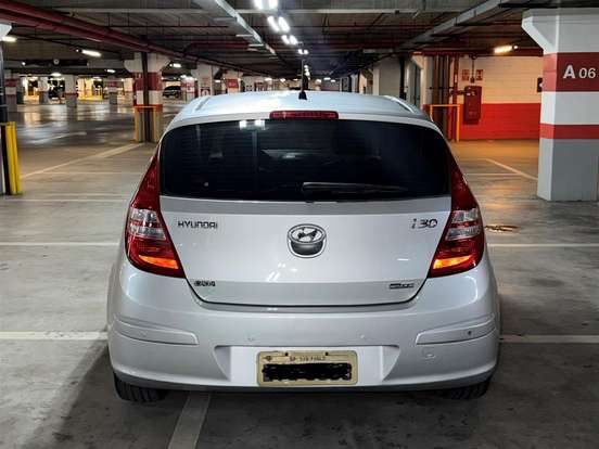 HYUNDAI-I30-2.0 MPFI GLS 16V GASOLINA 4P MANUAL HYUNDAI-I30-2011