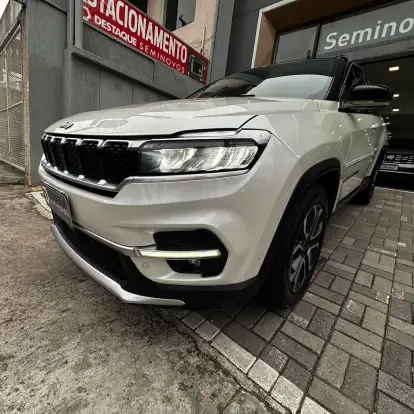 JEEP-COMMANDER-2023