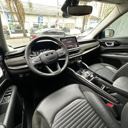 JEEP-COMMANDER-2023