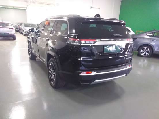 JEEP-COMMANDER-1.3 T270 TURBO FLEX LIMITED AT6 JEEP-COMMANDER-2023