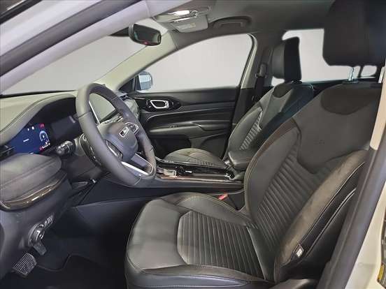 JEEP-COMMANDER-2022