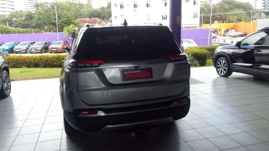 JEEP-COMMANDER-2023