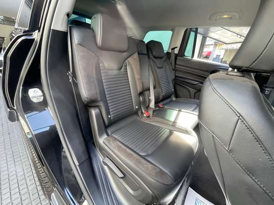 JEEP-COMMANDER-2022