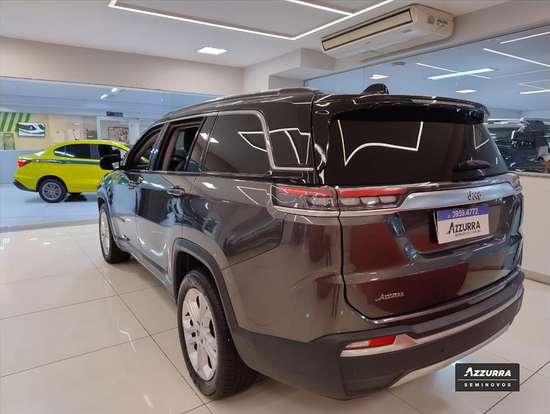 JEEP-COMMANDER-2024