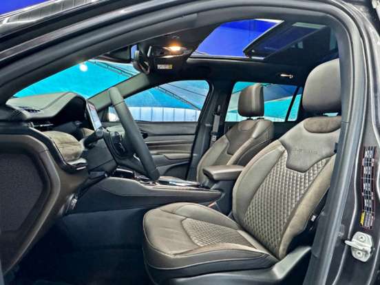 JEEP-COMMANDER-1.3 T270 TURBO FLEX LONGITUDE AT6 JEEP-COMMANDER-2023