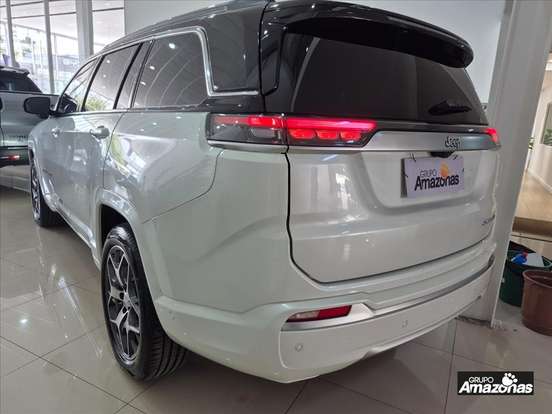 JEEP-COMMANDER-2025