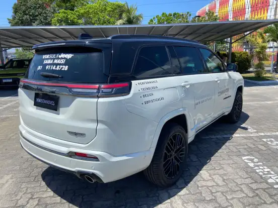 JEEP-COMMANDER-2.0 HURRICANE 4 TURBO GASOLINA BLACKHAWK AT9 JEEP-COMMANDER-2025