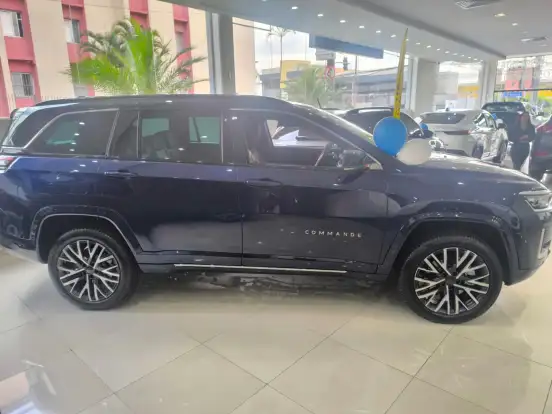 JEEP-COMMANDER-2.2 TURBO DIESEL OVERLAND AT9 JEEP-COMMANDER-2025