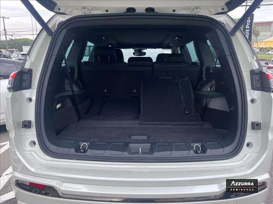 JEEP-COMMANDER-2025