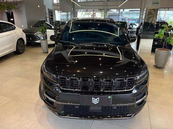 JEEP-COMMANDER-2.0 HURRICANE 4 TURBO GASOLINA BLACKHAWK AT9 JEEP-COMMANDER-2024